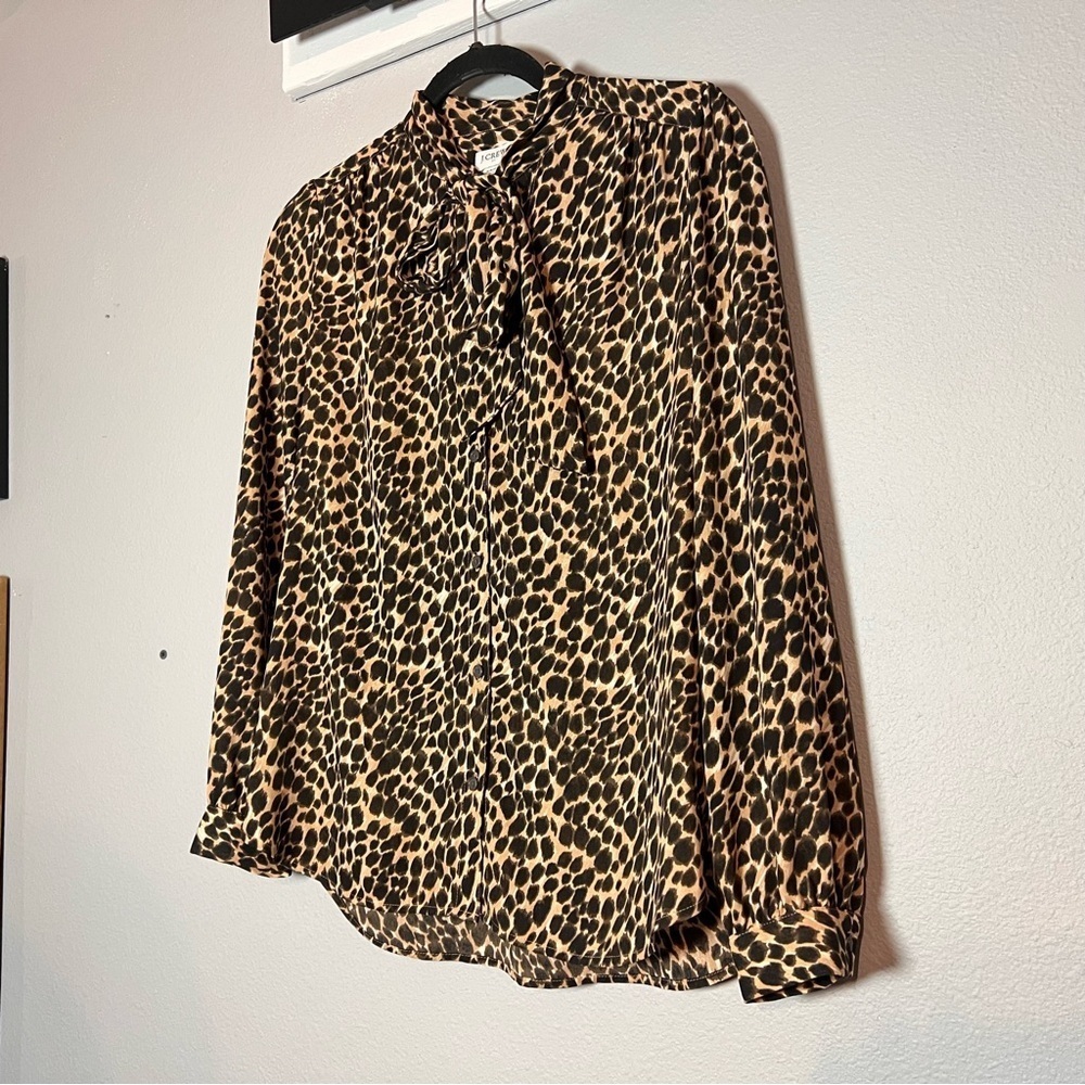 J. Crew Tie Neck Button Front Blouse Leopard Cheetah Animal Print Size XXS